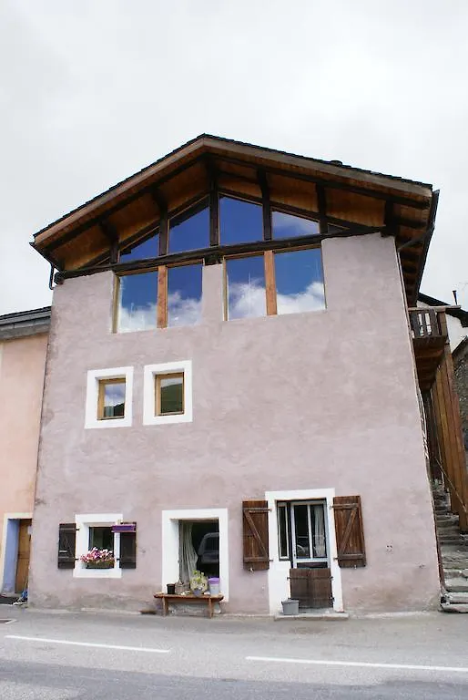 Chalet Hamlet Praranger France